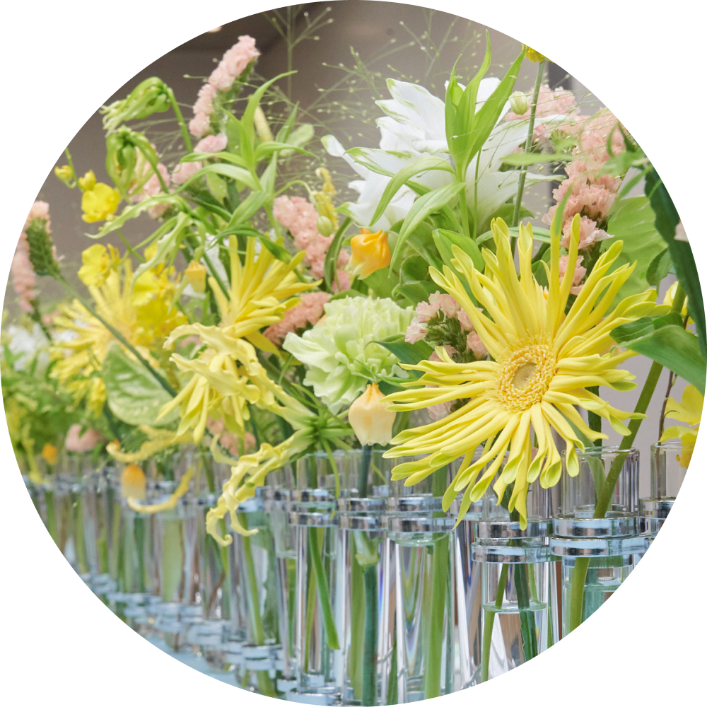 社内表彰や送別の花束